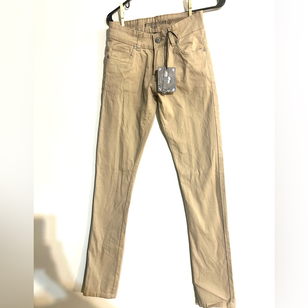 The D Denim Company soft stretchy denim jeans women’s size 5